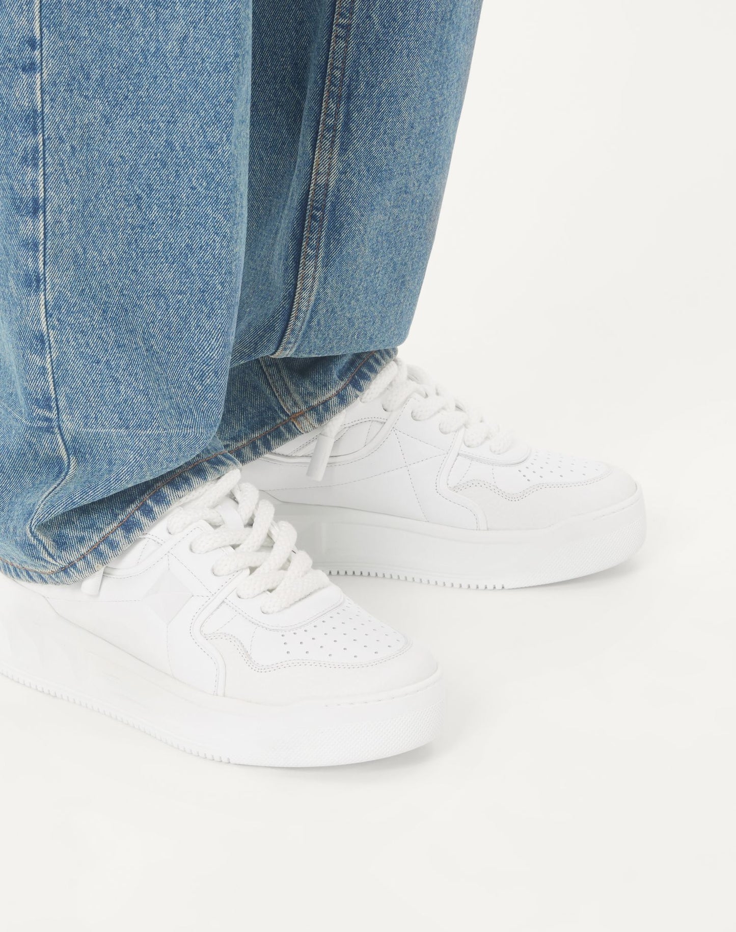 Valentino Garavani One Stud Leather Low-Top Sneaker